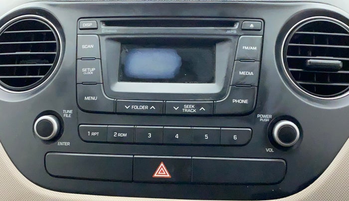2014 Hyundai Xcent S 1.2, Petrol, Manual, 23,817 km, Infotainment system - Dispalyhas spot on screen