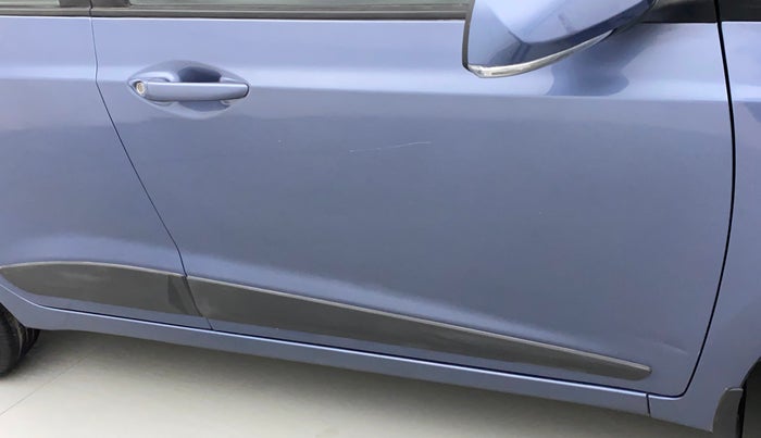 2014 Hyundai Xcent S 1.2, Petrol, Manual, 23,817 km, Driver-side door - Paint has faded