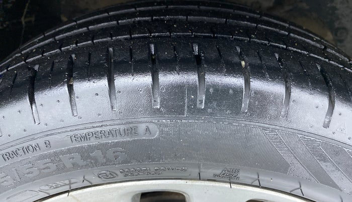 2017 Maruti Baleno ALPHA 1.2 K12, Petrol, Manual, 26,263 km, Right Front Tyre Tread
