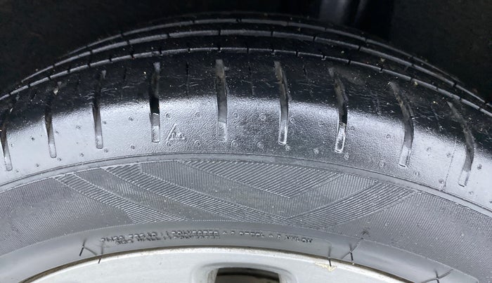 2017 Maruti Baleno ALPHA 1.2 K12, Petrol, Manual, 26,263 km, Left Rear Tyre Tread