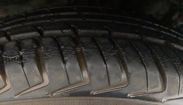 2018 Datsun Redi Go T (O), Petrol, Manual, 11,500 km, Right Rear Tyre Tread