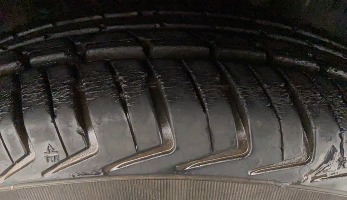 2018 Datsun Redi Go T (O), Petrol, Manual, 11,500 km, Right Front Tyre Tread