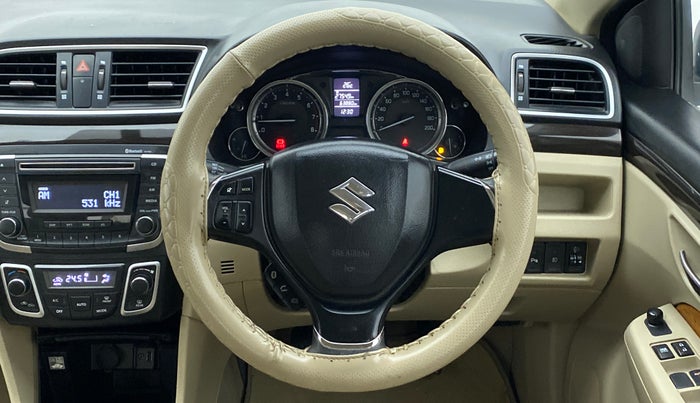 2016 Maruti Ciaz VXI PLUS, Petrol, Manual, 63,916 km, Steering Wheel Close Up