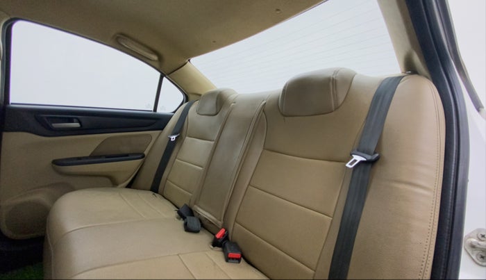 2018 Honda Amaze 1.2L I-VTEC V CVT, Petrol, Automatic, 1,06,991 km, Right Side Rear Door Cabin