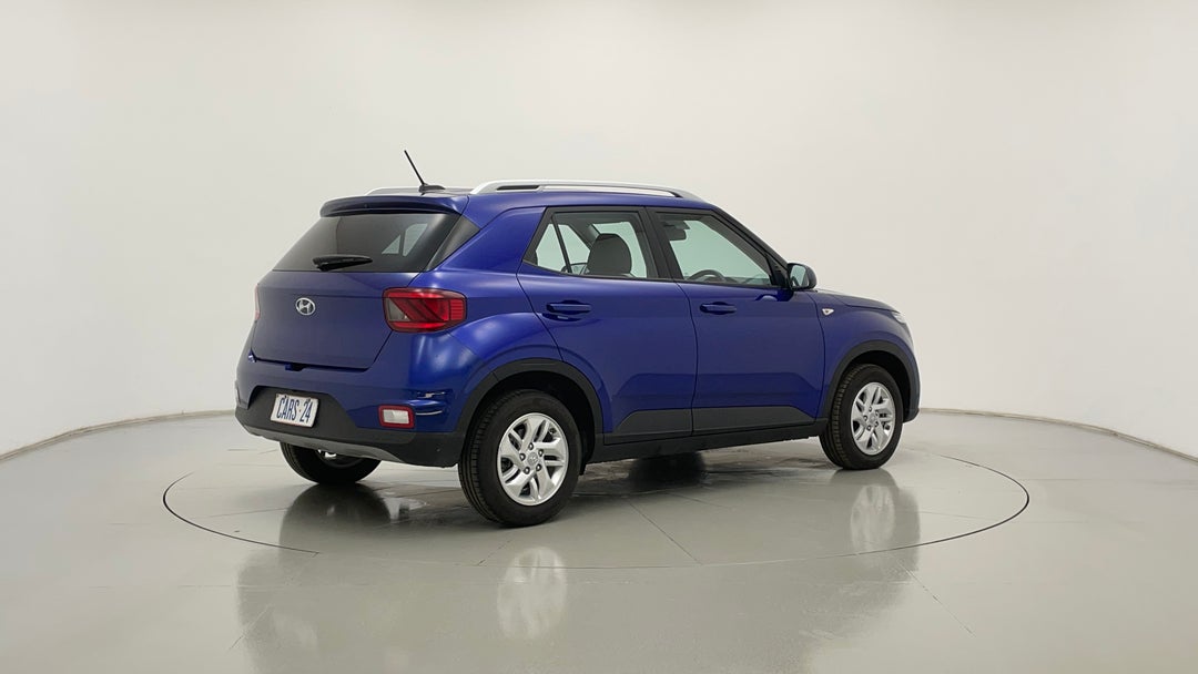 Right Back Diagonal (45- Degree) View