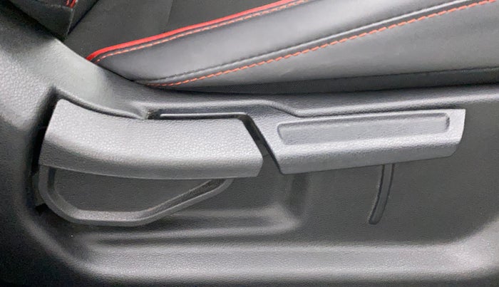 2020 Hyundai AURA SX+ 1.0 TURBO GDI MT, Petrol, Manual, 23,832 km, Driver Side Adjustment Panel