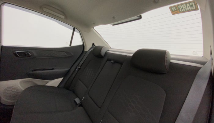 2020 Hyundai AURA SX+ 1.0 TURBO GDI MT, Petrol, Manual, 23,832 km, Right Side Rear Door Cabin