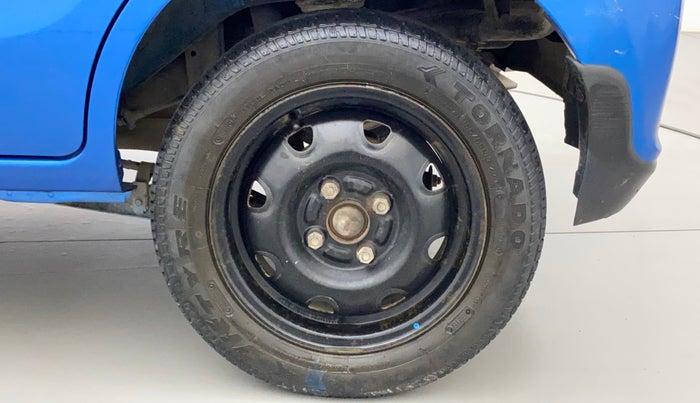 2016 Maruti Alto K10 VXI (O), Petrol, Manual, 96,967 km, Left Rear Wheel