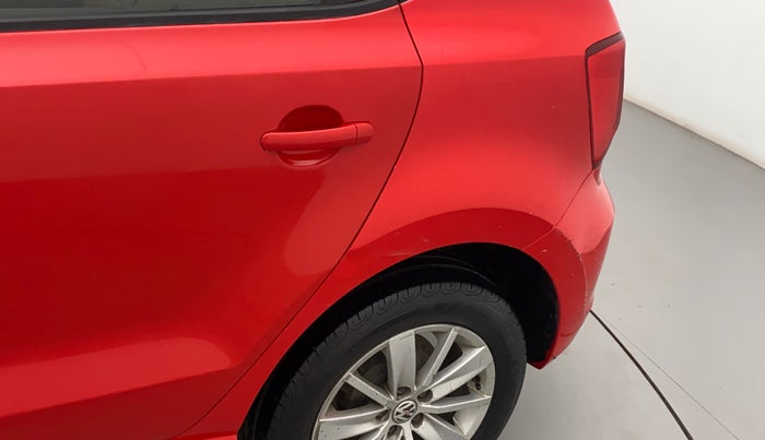 2017 Volkswagen Polo HIGHLINE1.5L, Diesel, Manual, 1,21,741 km, Left quarter panel - Minor scratches