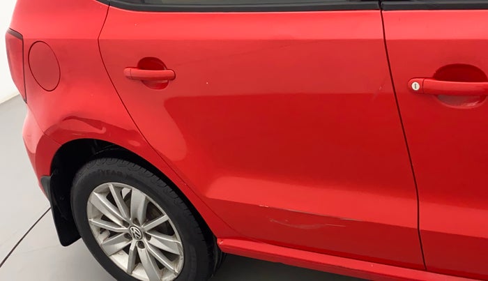 2017 Volkswagen Polo HIGHLINE1.5L, Diesel, Manual, 1,21,741 km, Right rear door - Slightly dented