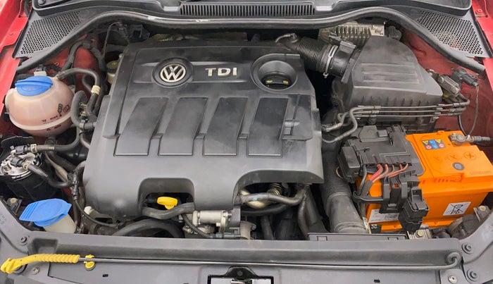 2017 Volkswagen Polo HIGHLINE1.5L, Diesel, Manual, 1,21,741 km, Open Bonet