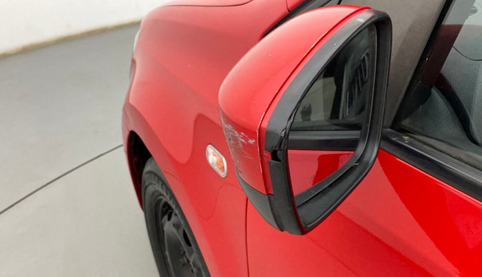 2011 Volkswagen Polo COMFORTLINE 1.2L PETROL, Petrol, Manual, 75,816 km, Left rear-view mirror - Cover has minor damage