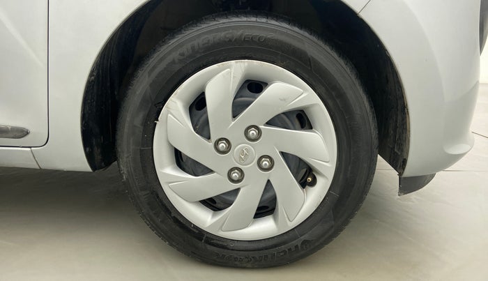 2020 Hyundai NEW SANTRO 1.1 SPORTZ MT CNG, CNG, Manual, 27,509 km, Right Front Wheel