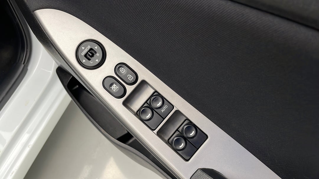 2016 Hyundai Accent Active, Manual, 74962 km, Drivers Side Door Panel Controls