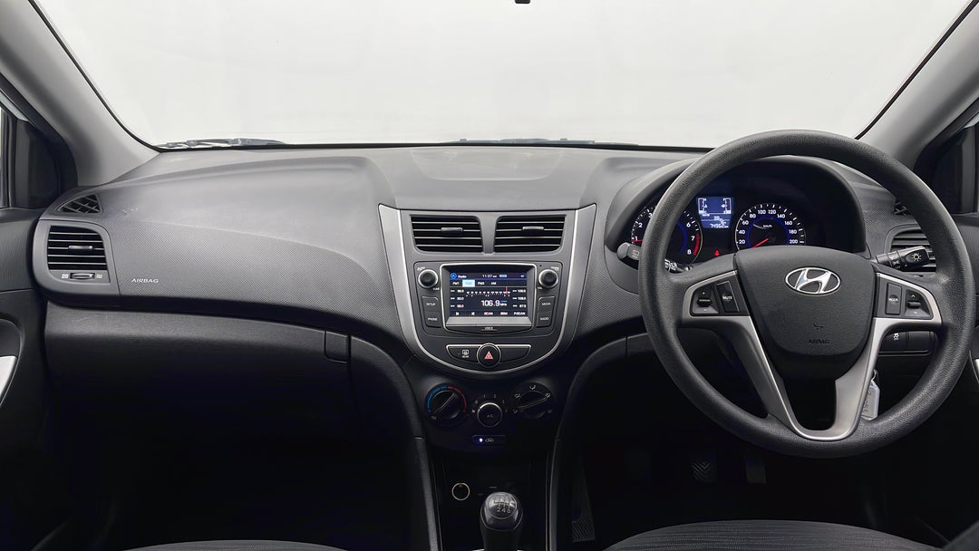 2016 Hyundai Accent Active, Manual, 74962 km, Dashboard View