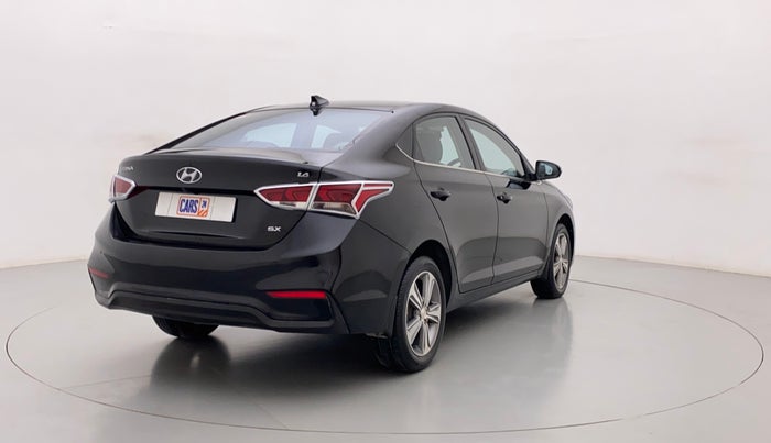 2018 Hyundai Verna 1.6 VTVT SX, Petrol, Manual, 34,214 km, Right Back Diagonal