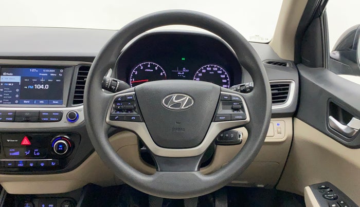 2018 Hyundai Verna 1.6 VTVT SX, Petrol, Manual, 34,214 km, Steering Wheel Close Up
