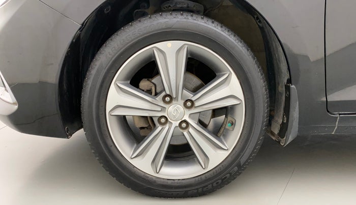 2018 Hyundai Verna 1.6 VTVT SX, Petrol, Manual, 34,214 km, Left Front Wheel