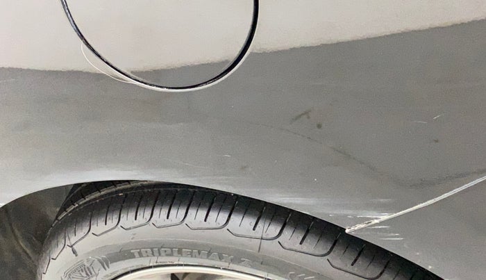 2018 Hyundai Verna 1.6 VTVT SX, Petrol, Manual, 34,214 km, Left quarter panel - Minor scratches