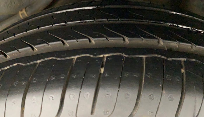 2015 Honda Brio 1.2 S MT I VTEC, Petrol, Manual, 70,703 km, Left Rear Tyre Tread