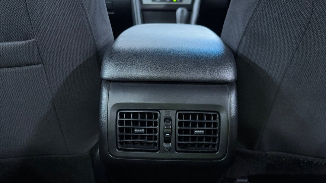 2017 Toyota Camry Rz S.e., Automatic, 47431 km, Rear A/C Vent