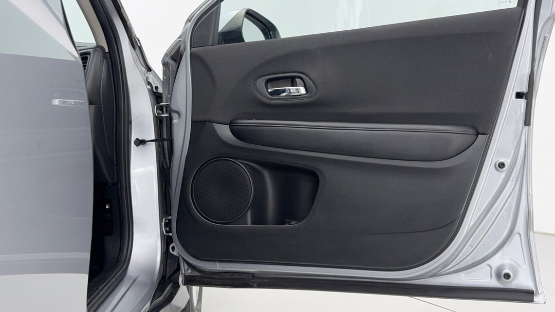 2018 Honda HR-V Vti, Automatic, 65408 km, Speaker View