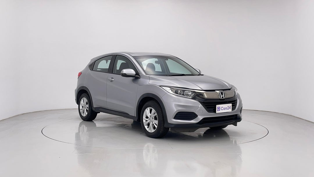 2018 Honda HR-V Vti, Automatic, 65408 km, Right Front Diagonal (45- Degree) View