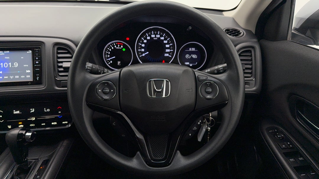 2018 Honda HR-V Vti, Automatic, 65408 km, Steering Wheel Close-up