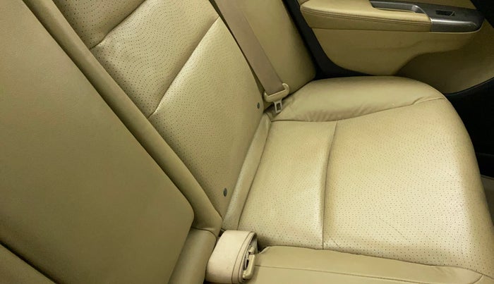2016 Honda City 1.5L I-VTEC VX, Petrol, Manual, 77,095 km, Second-row left seat - Cover slightly stained