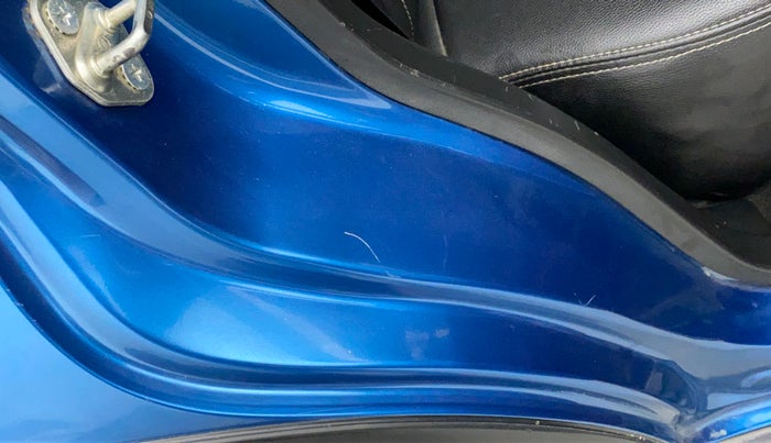 2017 Maruti IGNIS ZETA 1.2 AMT DUAL TONE, Petrol, Automatic, 29,406 km, Right C pillar - Minor scratches