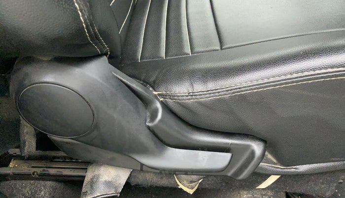 2017 Maruti IGNIS ZETA 1.2 AMT DUAL TONE, Petrol, Automatic, 29,406 km, Driver Side Adjustment Panel