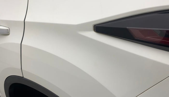 2019 Tata Harrier XZ 2.0L, Diesel, Manual, 91,109 km, Left quarter panel - Minor scratches