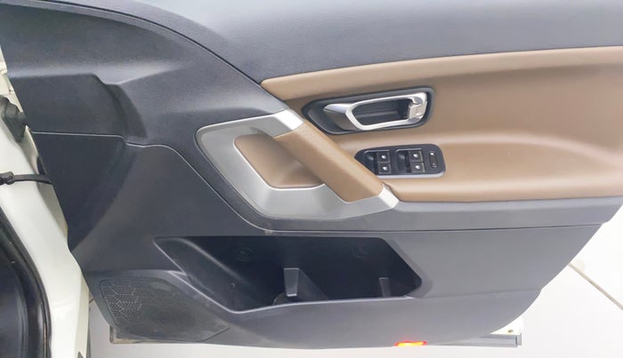 2019 Tata Harrier XZ 2.0L, Diesel, Manual, 91,109 km, Driver Side Door Panels Control