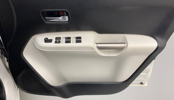 2019 Maruti IGNIS DELTA 1.2 K12 AMT, Petrol, Automatic, 34,528 km, Driver Side Door Panels Control