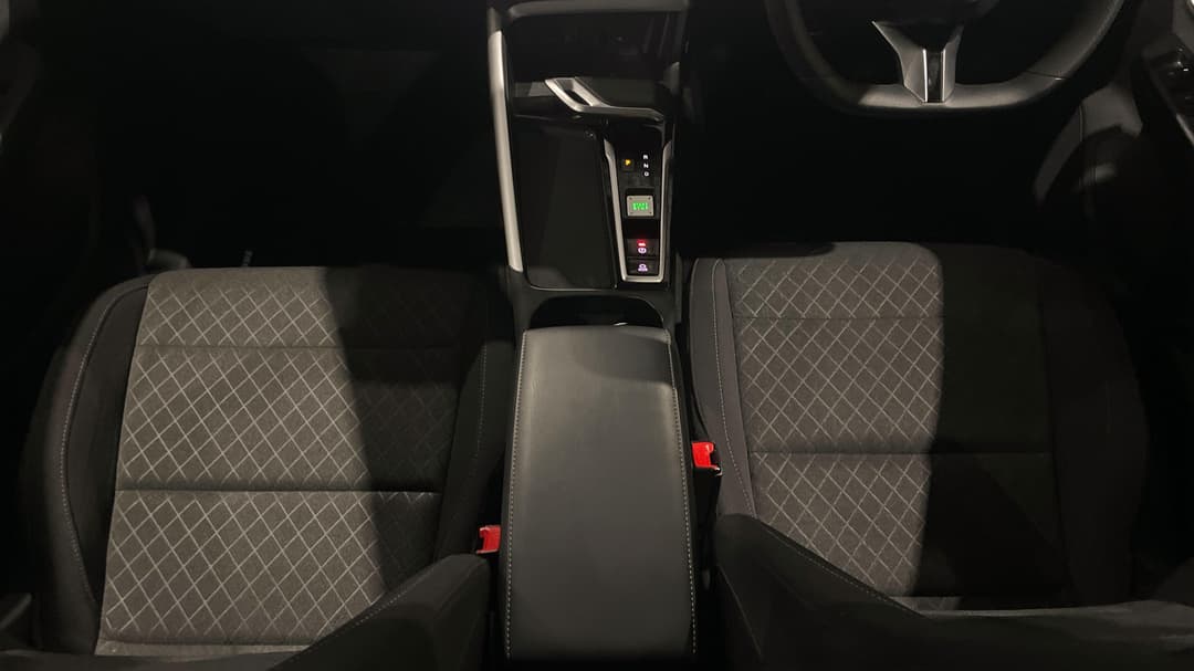 2024 MG ZS Hybrid+ Excite, Automatic, 11241 km, Center Console