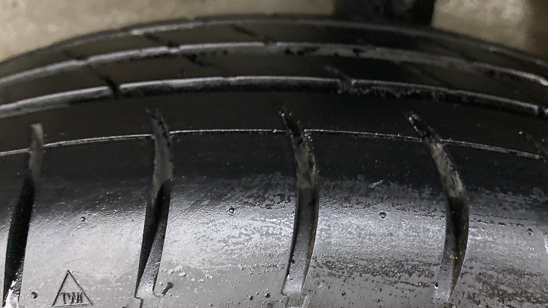 Left Rear Tyre Tread