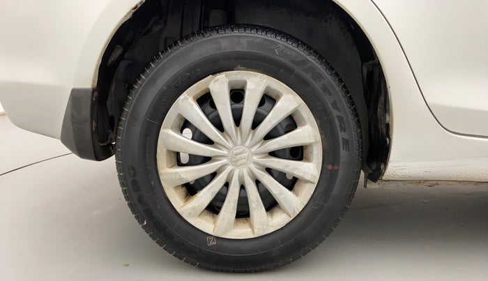 2015 Maruti Swift Dzire VXI, Petrol, Manual, 64,663 km, Right Rear Wheel