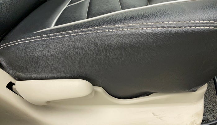 2020 Maruti Celerio VXI CNG, CNG, Manual, 5,822 km, Driver Side Adjustment Panel