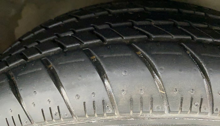 2020 Maruti Celerio VXI CNG, CNG, Manual, 5,822 km, Right Front Tyre Tread