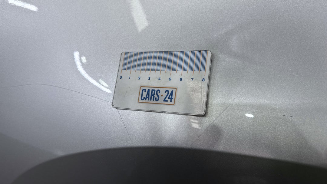 2013 Volkswagen Golf 103 Tsi Highline, Automatic, 108499 km, Quarter Panel Front RHS Guard Scratch