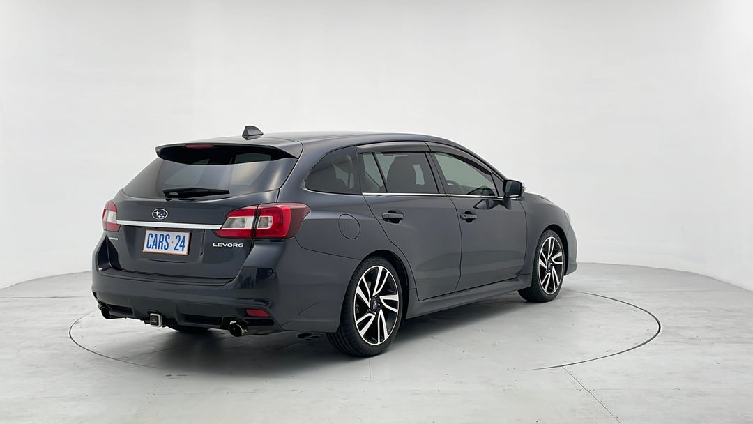 Right Back Diagonal (45- Degree) View