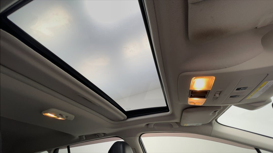 Interior Sunroof/Moonroof