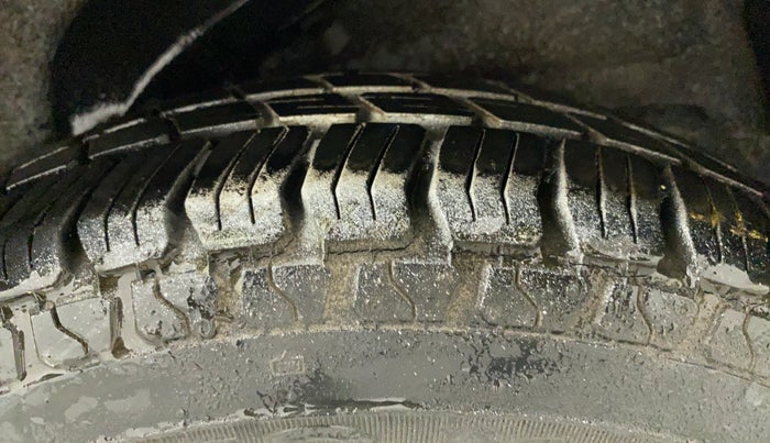 2010 Hyundai i10 SPORTZ 1.2, Petrol, Manual, 83,296 km, Left Rear Tyre Tread