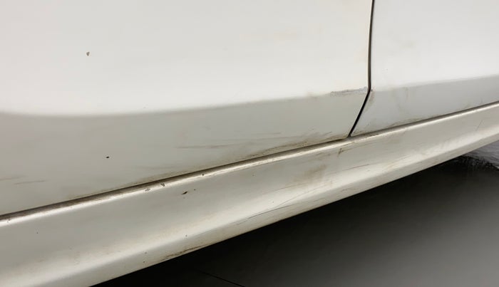 2018 Tata Tiago XE PETROL, Petrol, Manual, 41,920 km, Right running board - Minor scratches