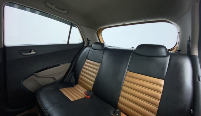 2014 Hyundai Grand i10 SPORTS 1.2 VTVT, Petrol, Manual, 99,388 km, Right Side Rear Door Cabin