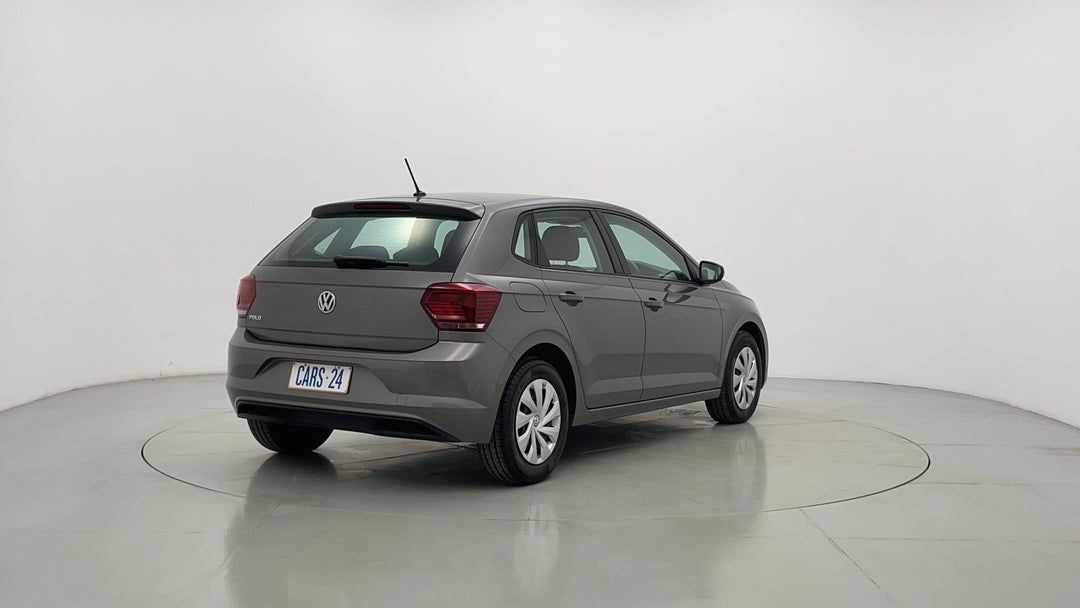 Right Back Diagonal (45- Degree) View