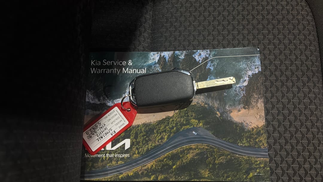 2024 Kia Sportage S (FWD), Automatic, 20109 km, Key Close-up