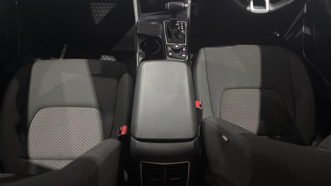 2024 Kia Sportage S (FWD), Automatic, 20109 km, Center Console
