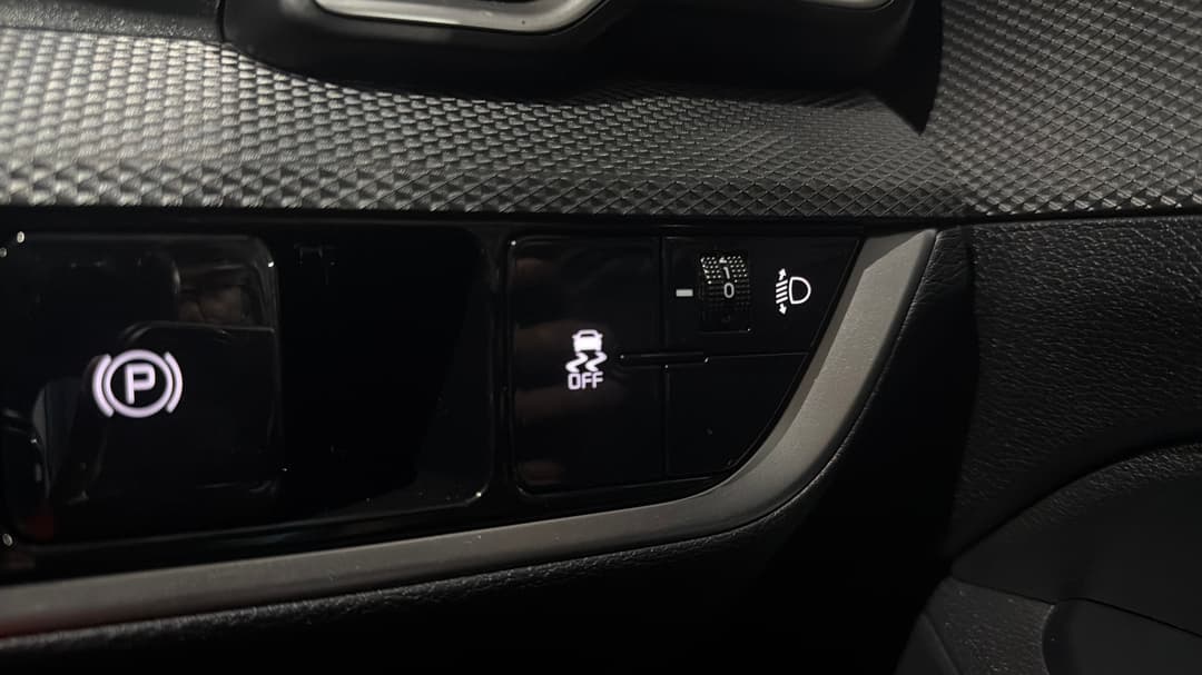 2024 Kia Sportage S (FWD), Automatic, 20109 km, Utility Switches/Buttons