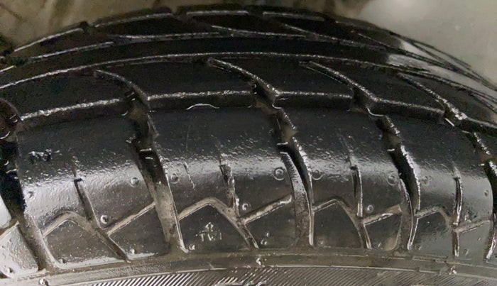 2013 Maruti Wagon R 1.0 LXI CNG, CNG, Manual, 48,587 km, Left Rear Tyre Tread